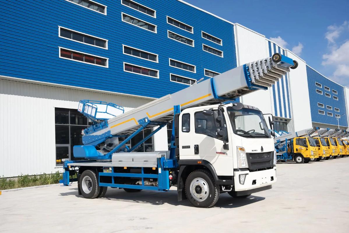 九江濂溪出租云梯车高空作业车 建筑垃圾搬运