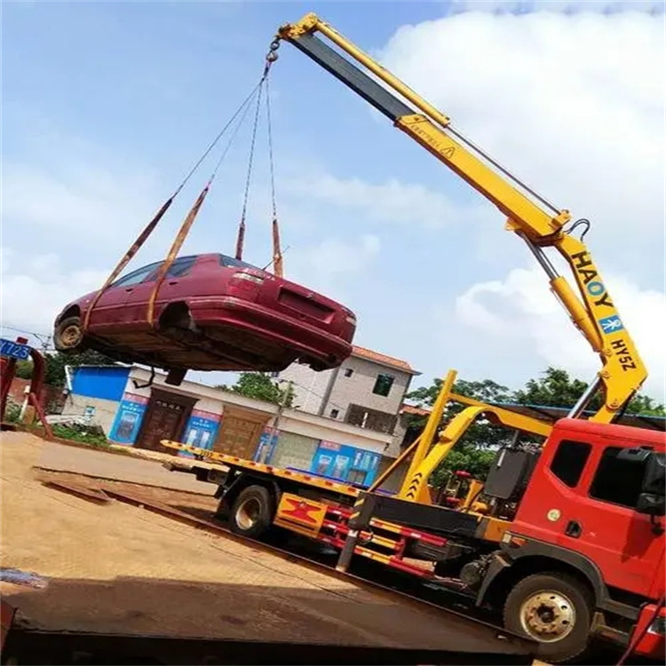 九江濂溪吊车吊汽车的正确方法